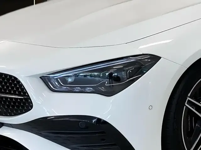 Mercedes-Benz CLA 250