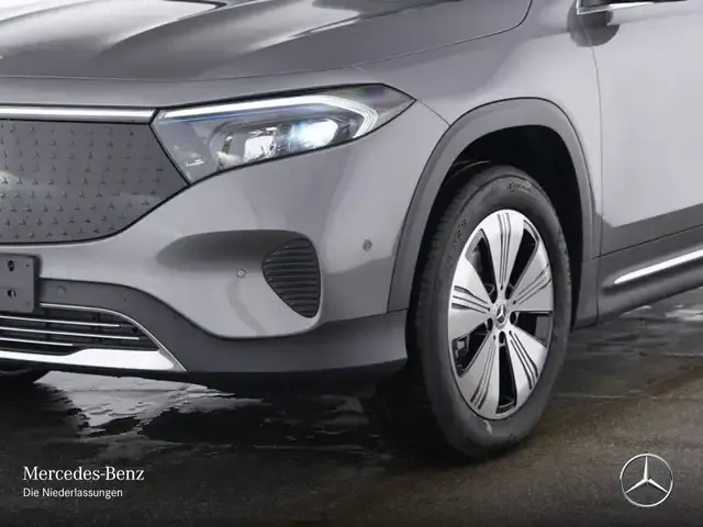 Mercedes-Benz EQB 250
