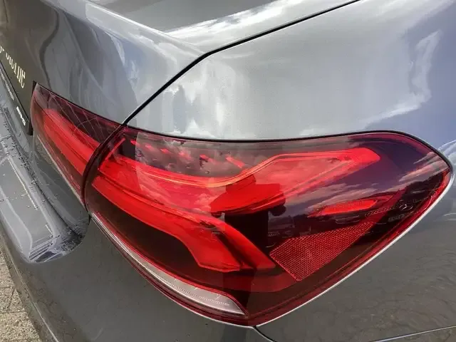 Mercedes-Benz A 220