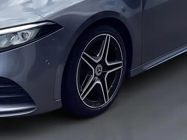 Mercedes-Benz A 220