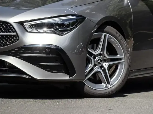Mercedes-Benz CLA 180