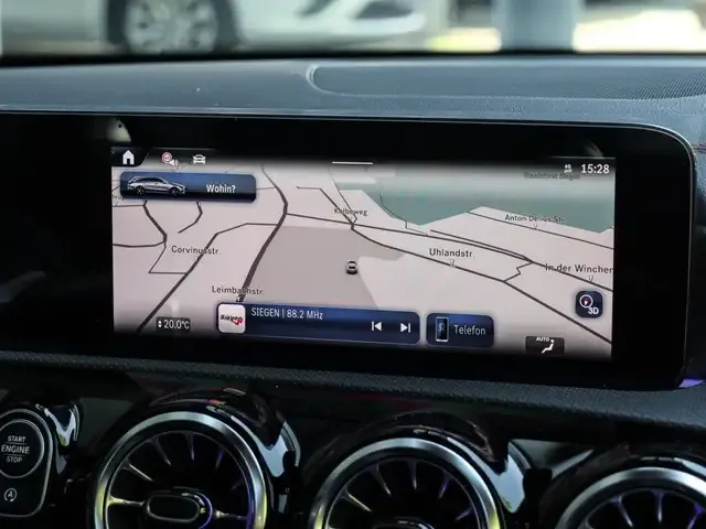 Mercedes-Benz CLA 180
