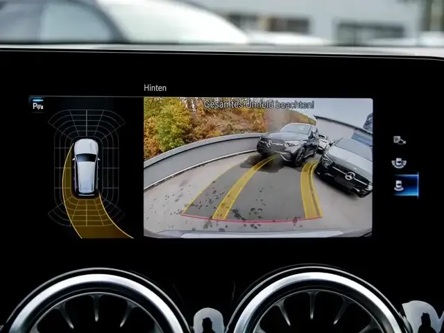 Mercedes-Benz GLB 200