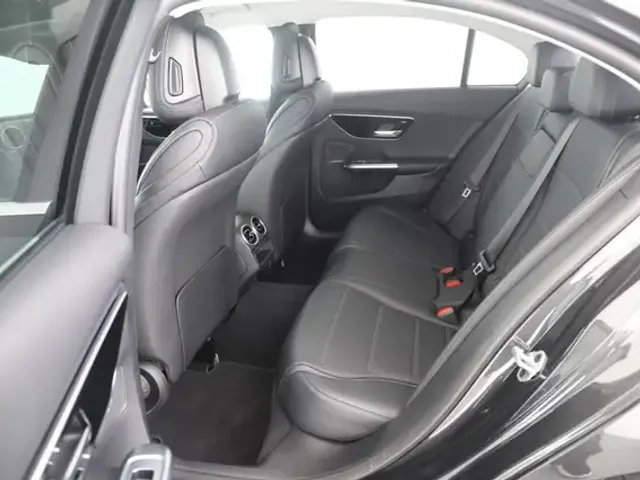 Mercedes-Benz C 400