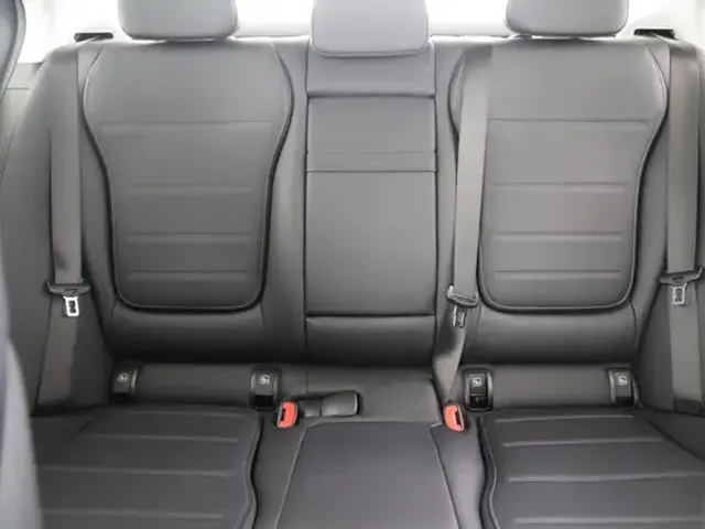 Mercedes-Benz C 400