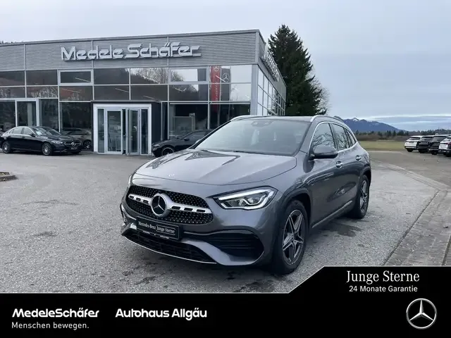 Mercedes-Benz GLA 250