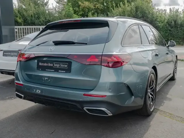 Mercedes-Benz E 300
