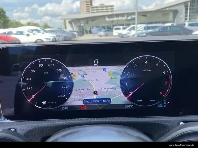 Mercedes-Benz CLA 200