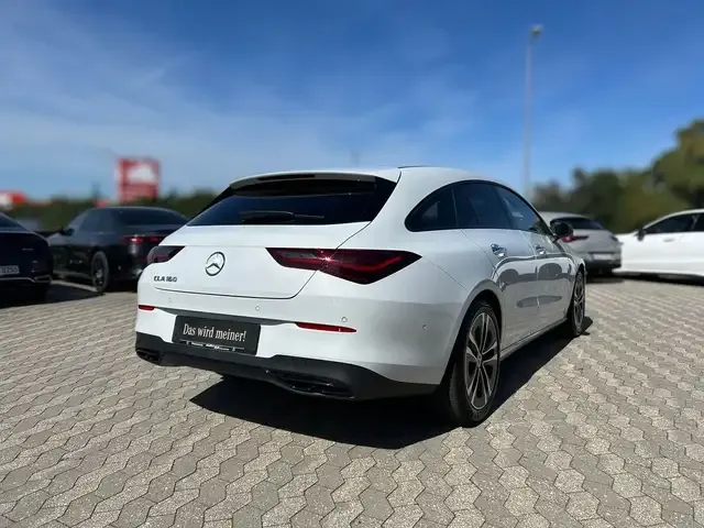 Mercedes-Benz CLA 180