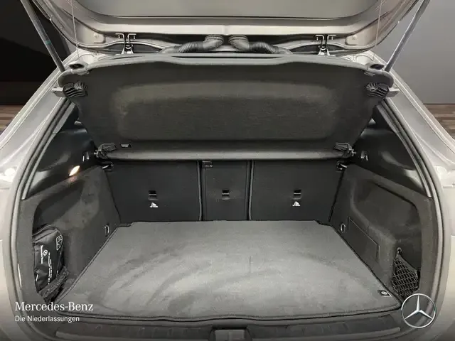 Mercedes-Benz GLA 220