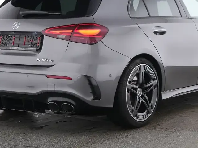 Mercedes-Benz A 45 AMG