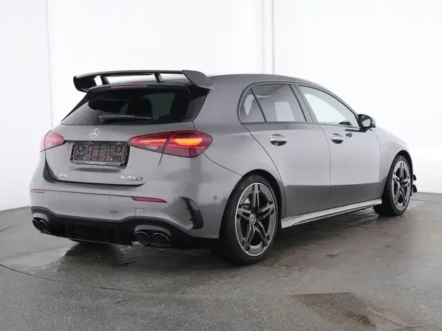 Mercedes-Benz A 45 AMG