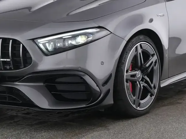 Mercedes-Benz A 45 AMG