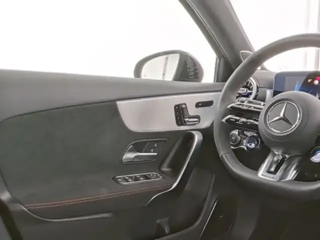 Mercedes-Benz A 45 AMG