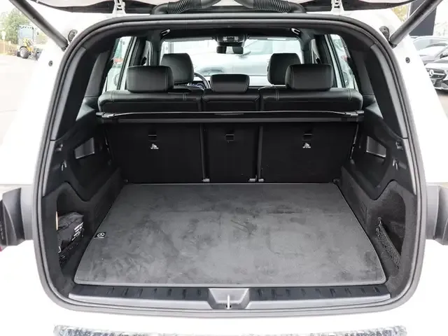 Mercedes-Benz EQB 350