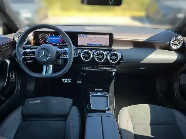 Mercedes-Benz CLA 220