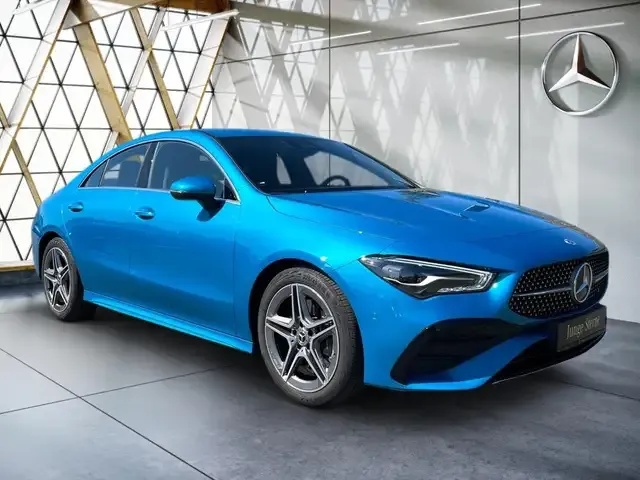 Mercedes-Benz CLA 220