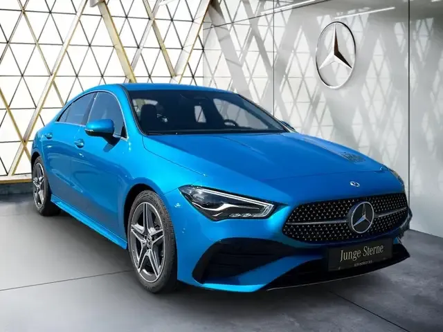 Mercedes-Benz CLA 220