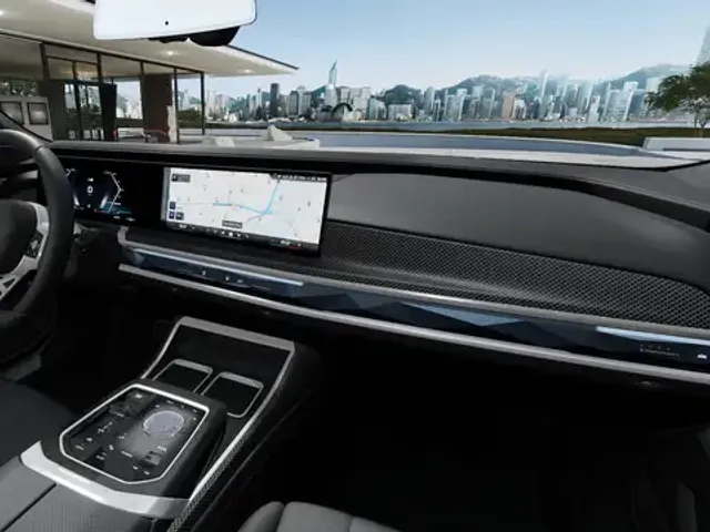 BMW i7