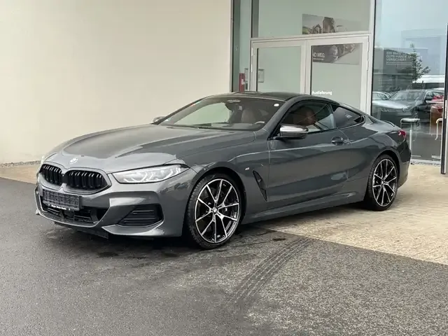 BMW 840