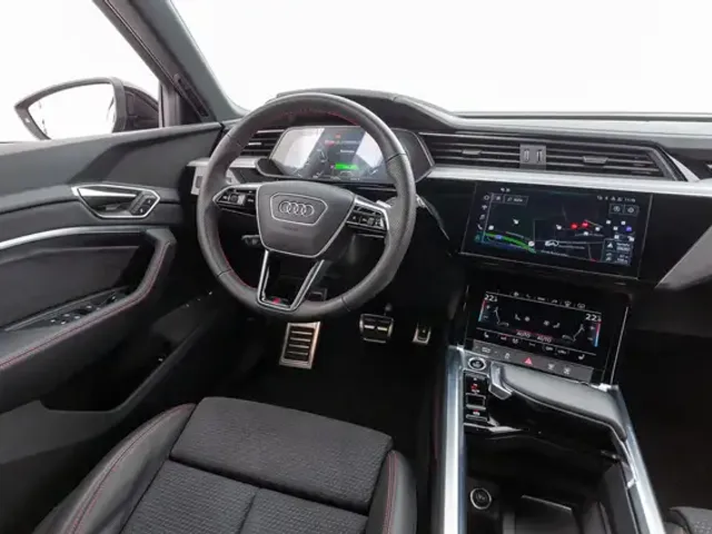 Audi Q8 e-tron