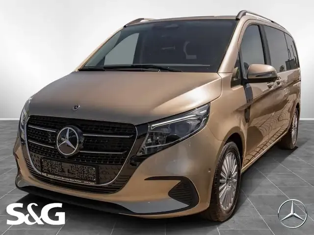 Mercedes-Benz V 220