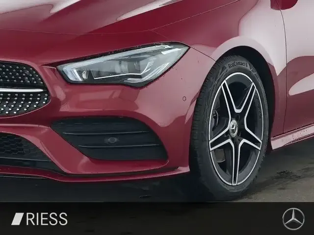 Mercedes-Benz CLA 200