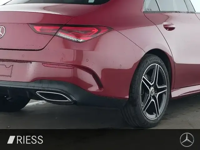 Mercedes-Benz CLA 200