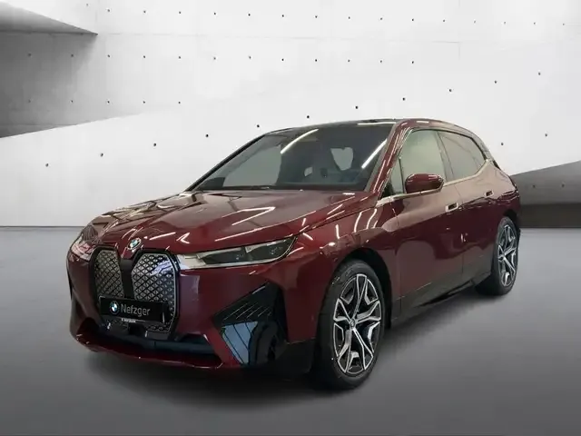 BMW iX