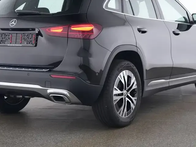 Mercedes-Benz GLA 200