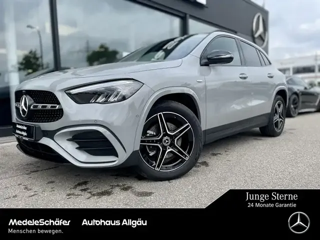 Mercedes-Benz GLA 250