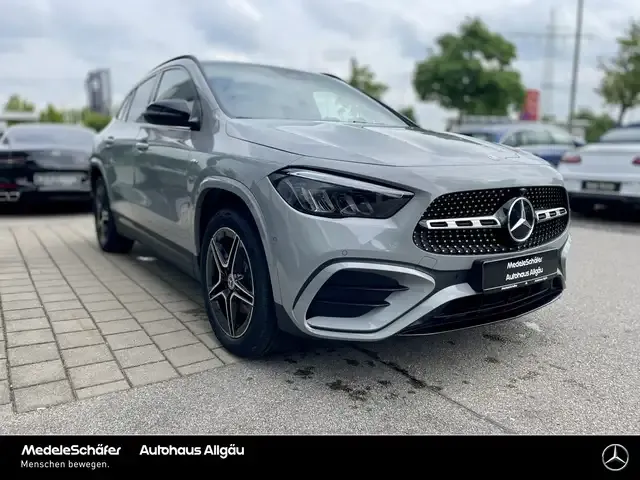 Mercedes-Benz GLA 250