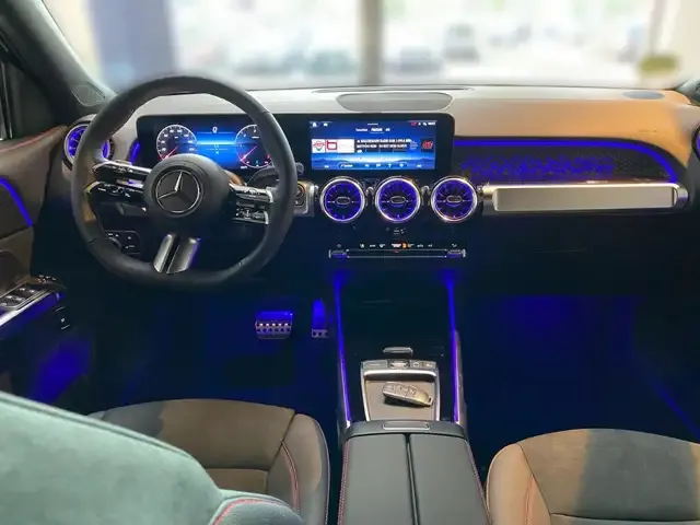 Mercedes-Benz GLB 200