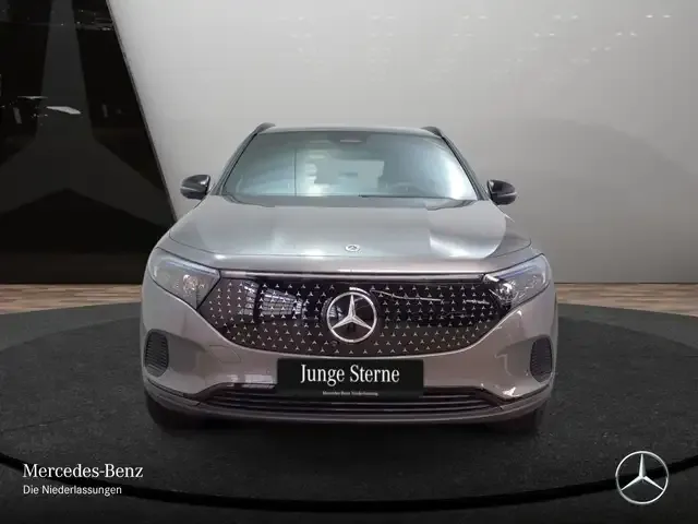 Mercedes-Benz EQA 300