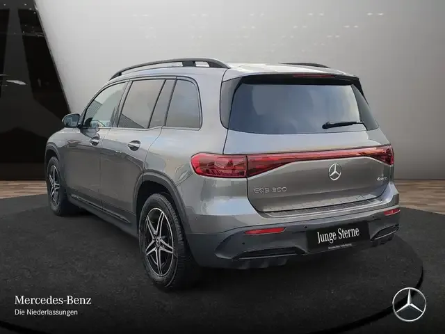 Mercedes-Benz EQB 300