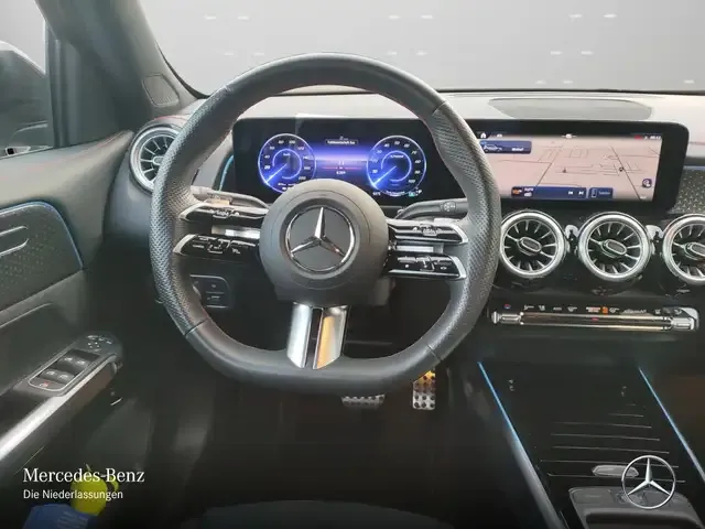 Mercedes-Benz EQB 300