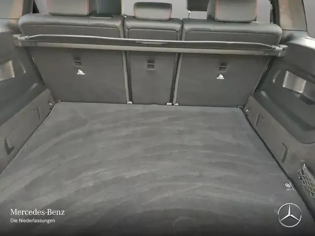 Mercedes-Benz EQB 300