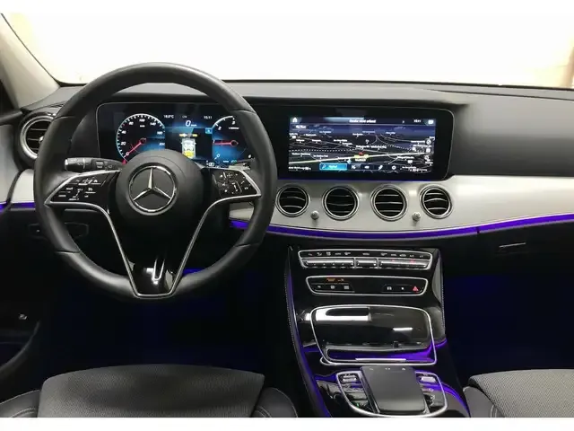Mercedes-Benz E 220