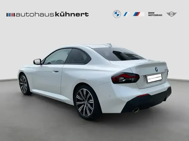 BMW 220