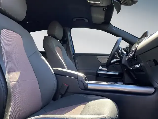 Mercedes-Benz EQA 350