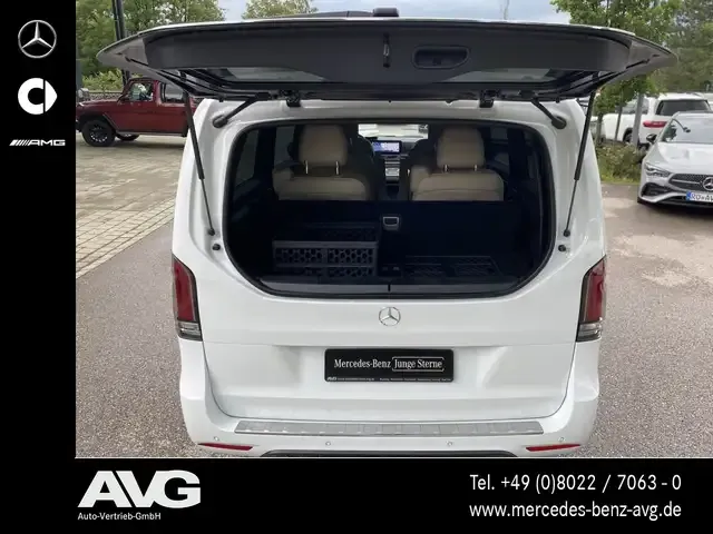 Mercedes-Benz V 250