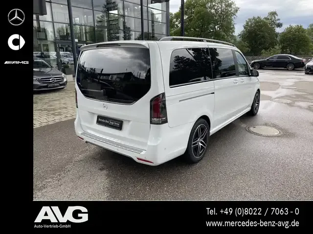 Mercedes-Benz V 250