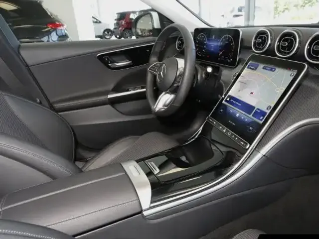 Mercedes-Benz C 180