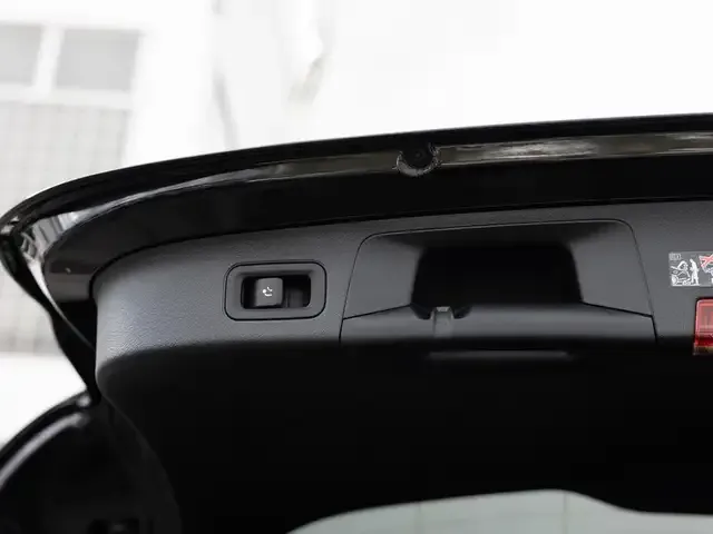 Mercedes-Benz GLA 220