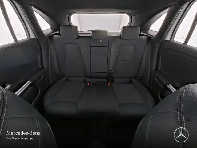 Mercedes-Benz EQA 300