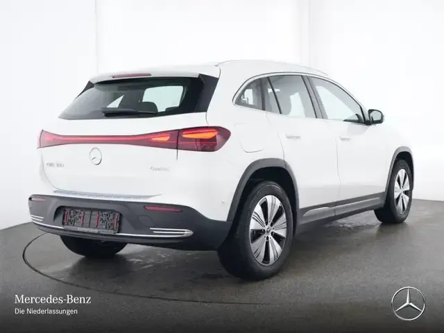 Mercedes-Benz EQA 300