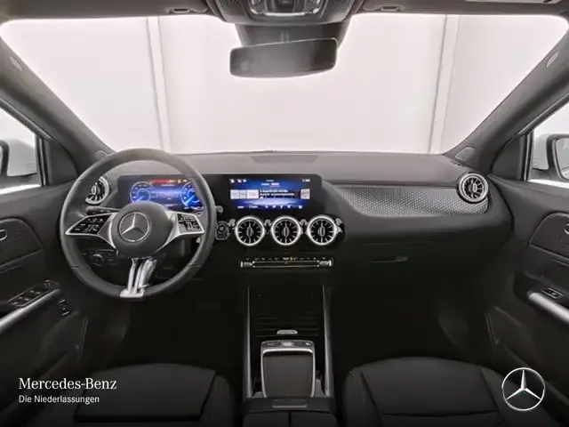 Mercedes-Benz EQA 300