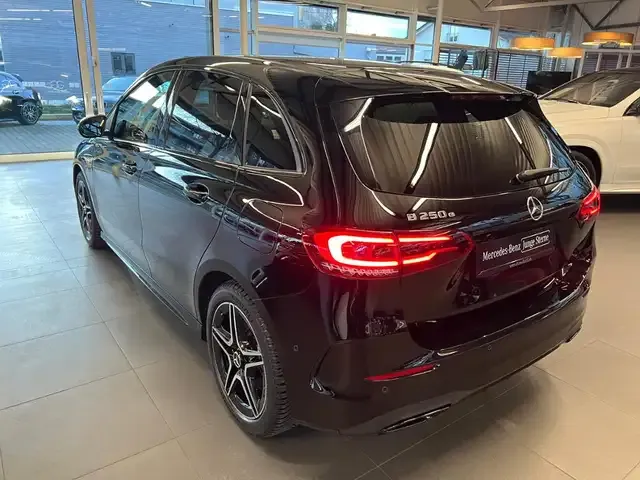 Mercedes-Benz B 250