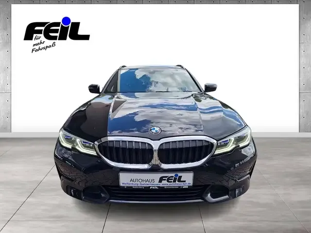 BMW 330