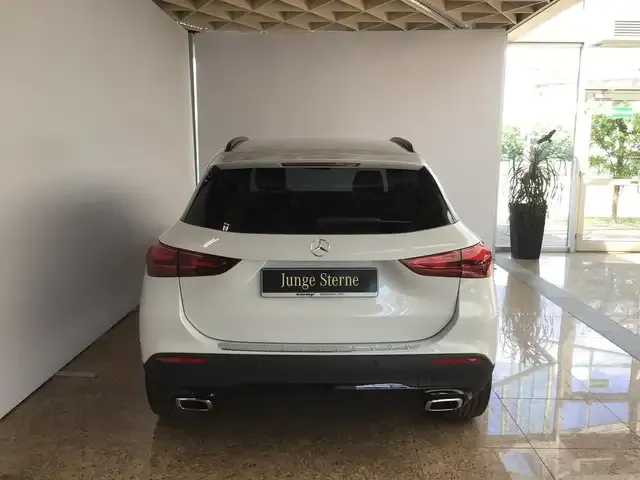 Mercedes-Benz GLA 250